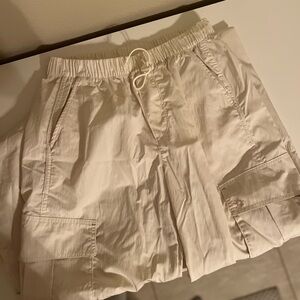 Aerie • Cream Cargo Pants